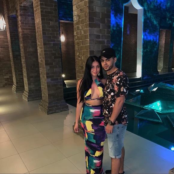 Two piece matching set - Picture 2 of 2